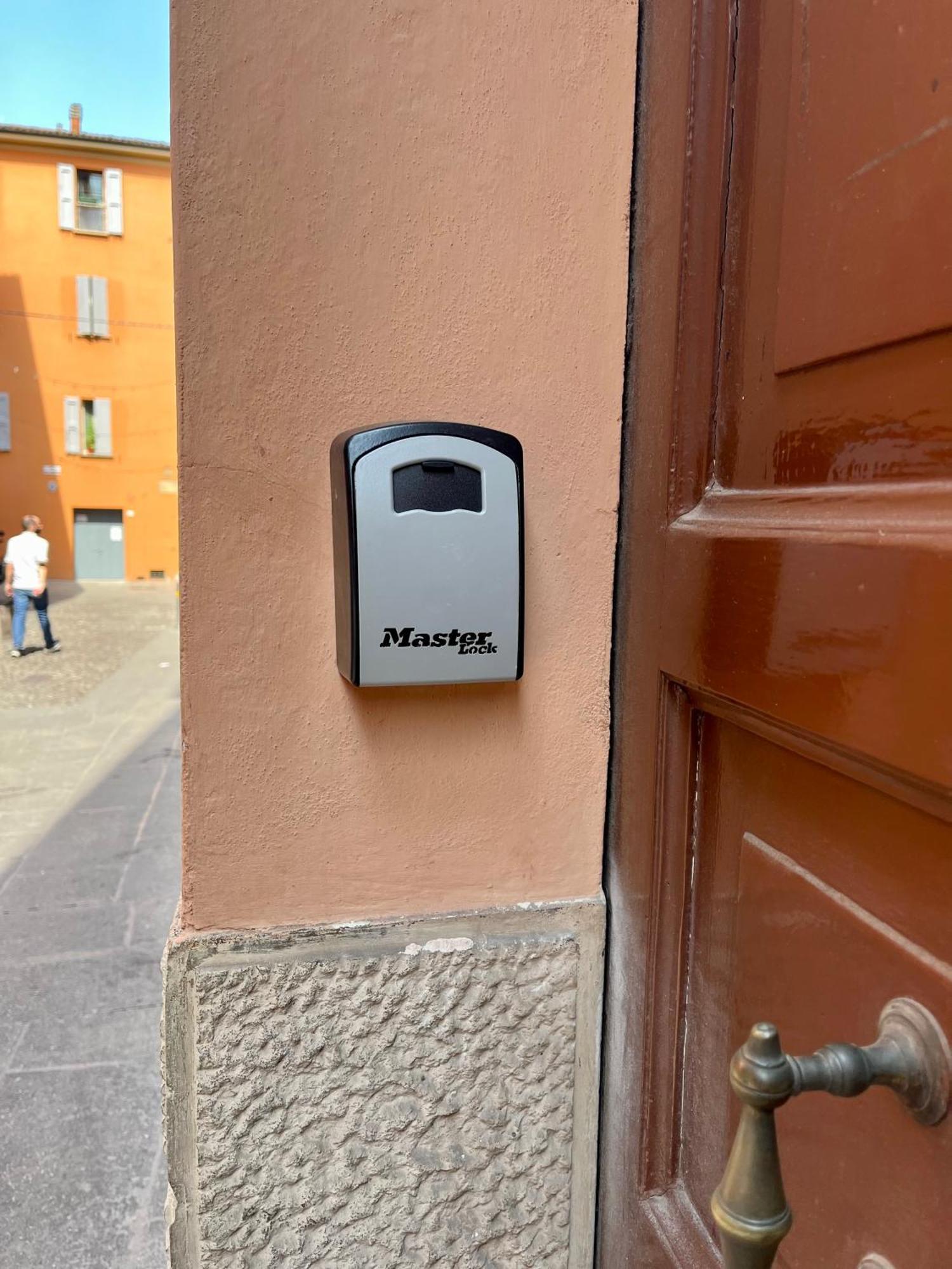 Home 2 Torri Bologna Exterior photo